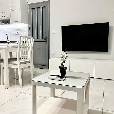 Blueline Apartment 3 Loutraki  Exterior photo