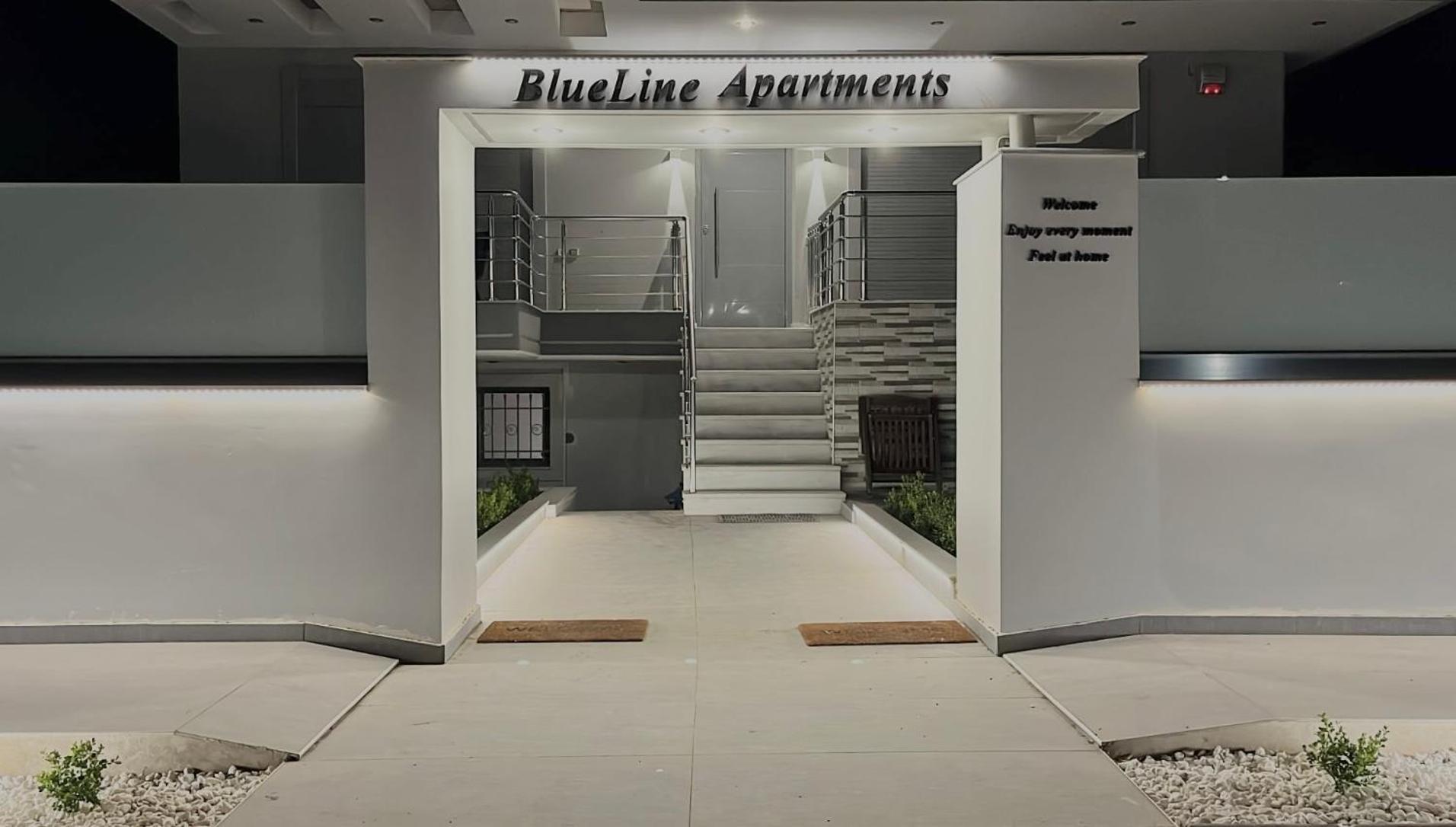 Apartment Blueline 3 *
