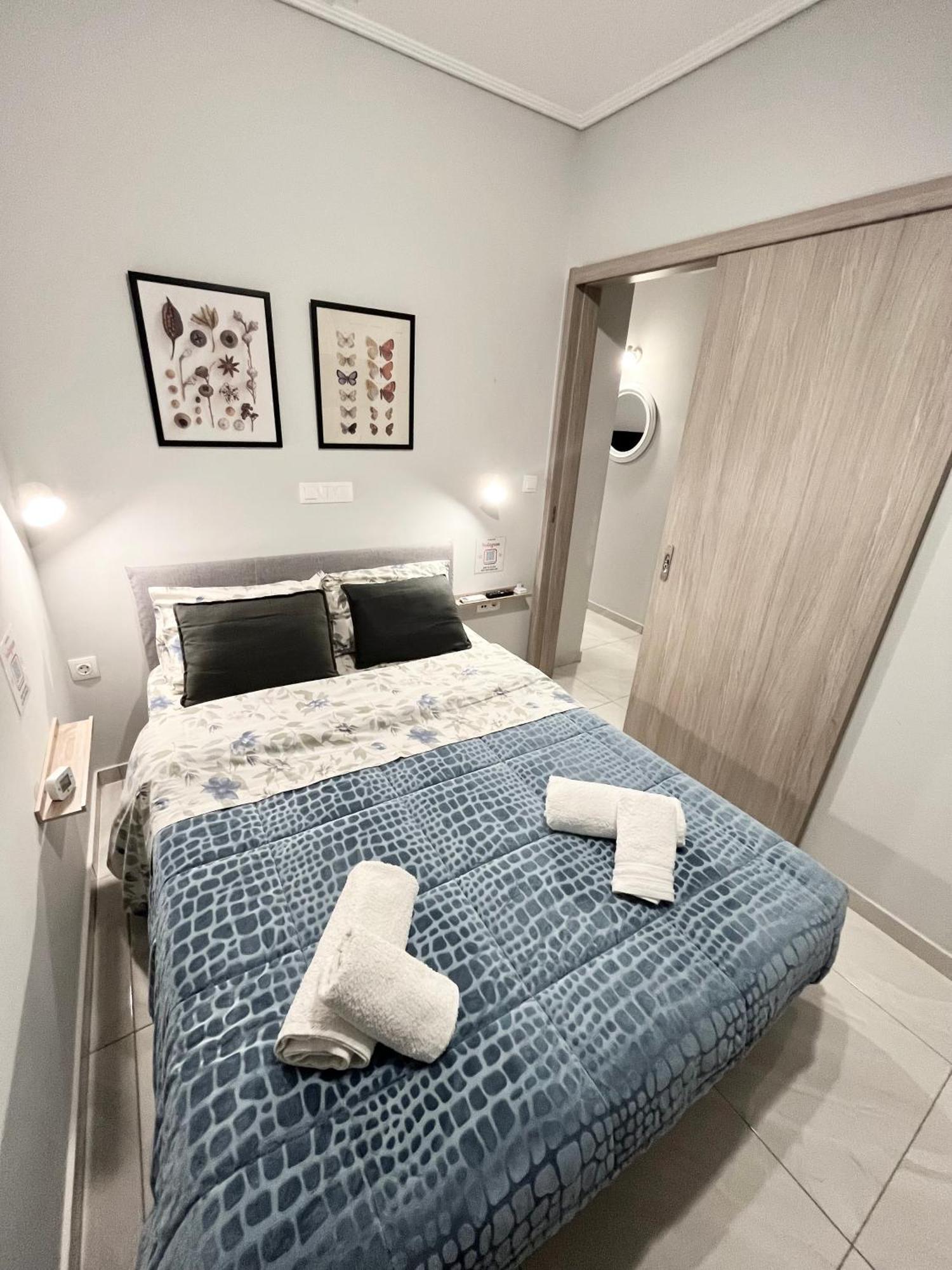 Apartment Blueline 3