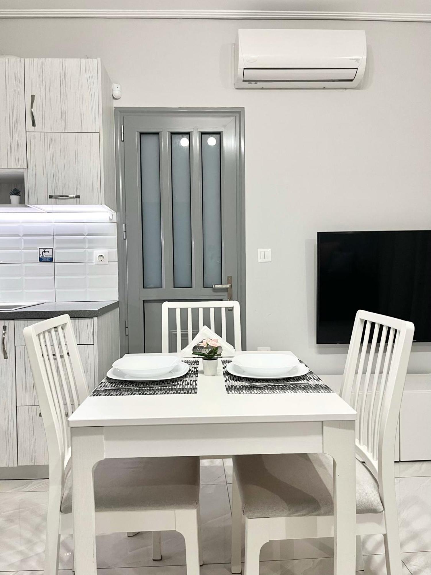 Blueline 3 Loutraki (Corinthia)