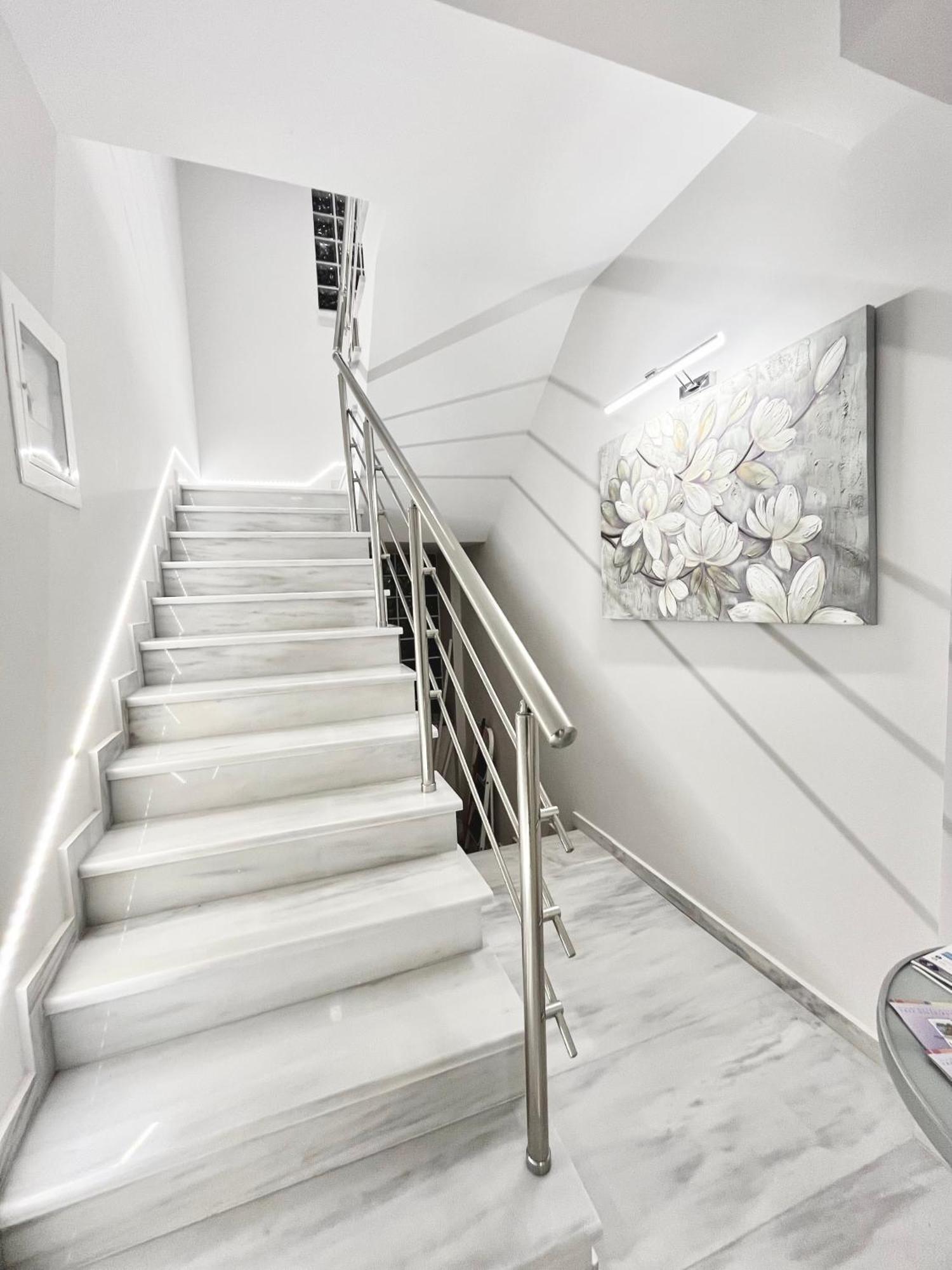 Blueline 3 Apartment *