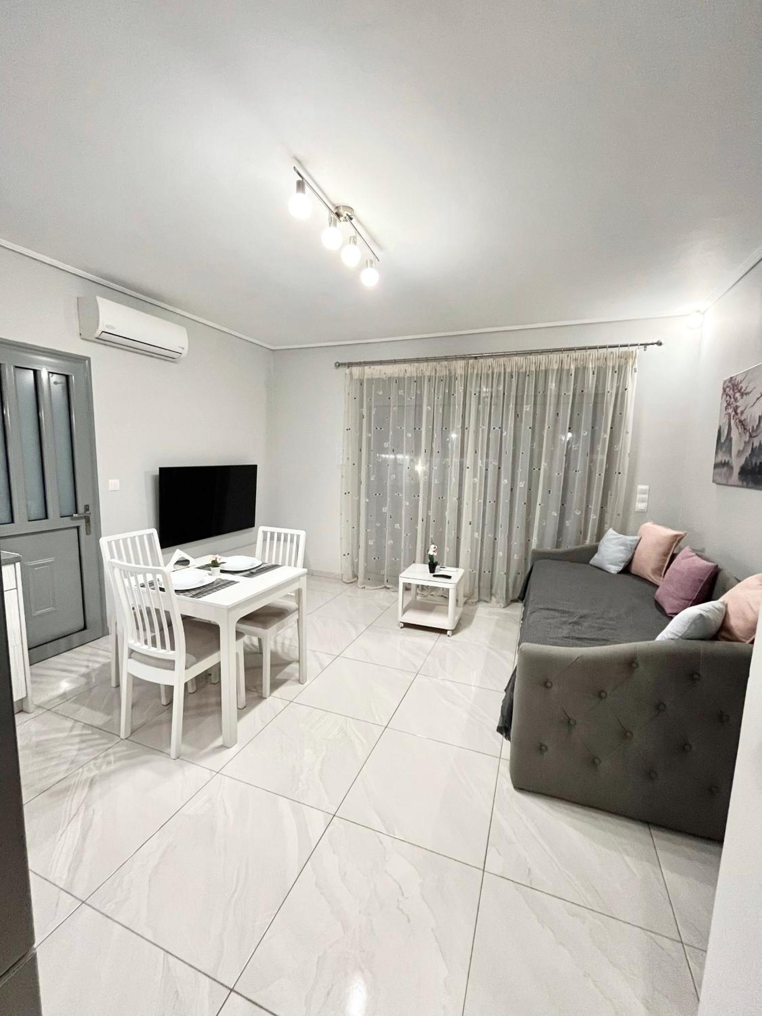 Blueline 3 Loutraki (Corinthia)